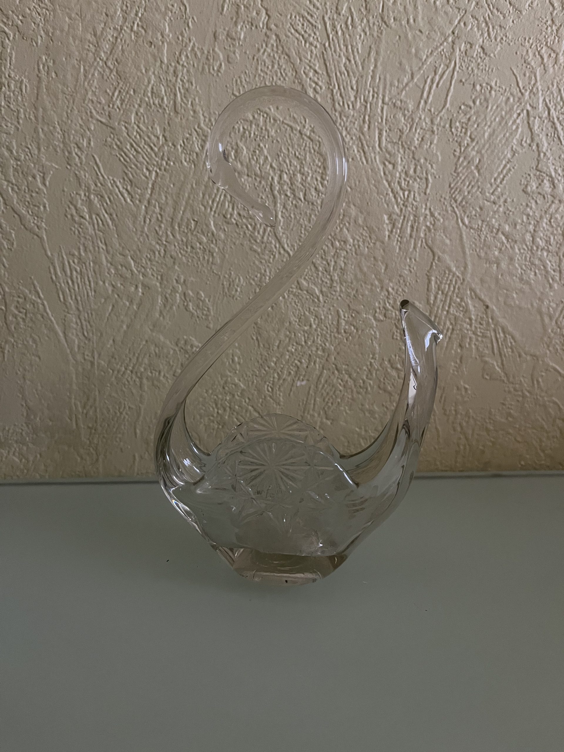 Crystal figurine Swan Exposure